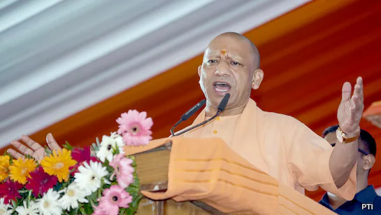 kjosvhjo_yogi-adityanath_625x300_22_October_25 Yogi Adityanath speaking at an event in Gorakhpur